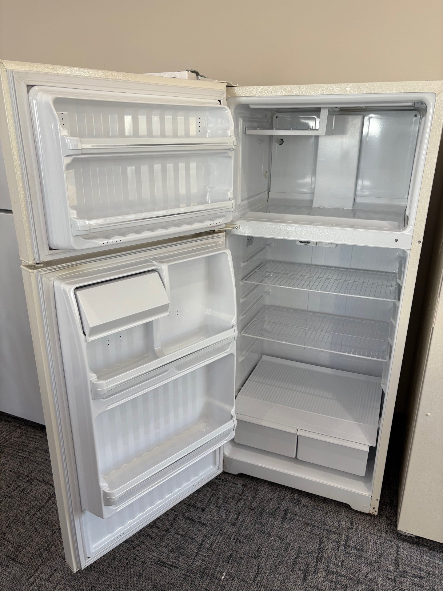 GE Refrigerator