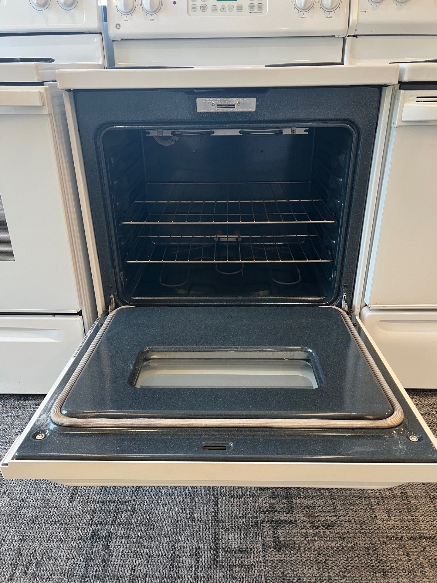 GE Electric Range